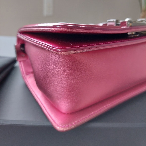 Chanel Patent Mettalic Pink Le Boy Small - Picture 11 of 16